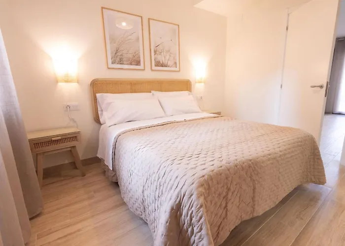 El Sueno Del Buho 5. Un Dormitorio Con Chimenea